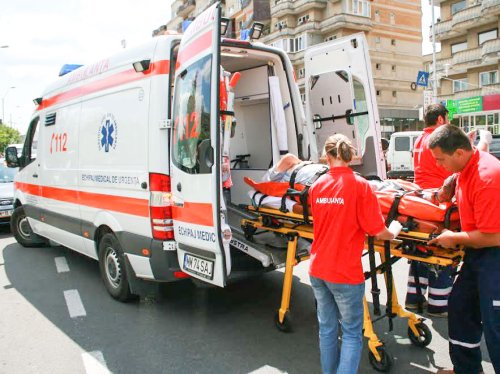 Ministerul Sănătăţii suplimentează posturile la Ambulanţă Poza 49185