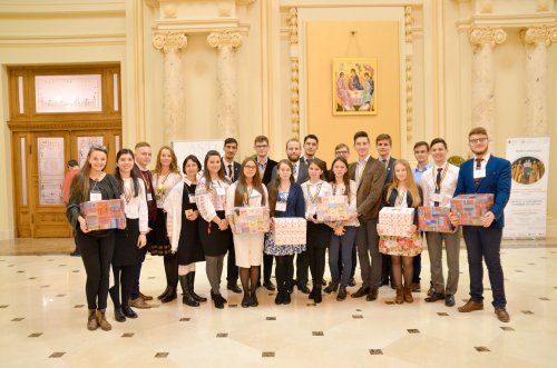 Teatru creştin la Palatul Patriarhiei Poza 49161