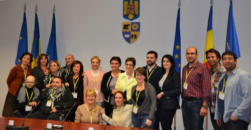 Reuniune internaţională tema educaţiei copiilor cu dizabilităţi şi integrarea acestora în comunitate, la Cluj-Napoca Poza 48887