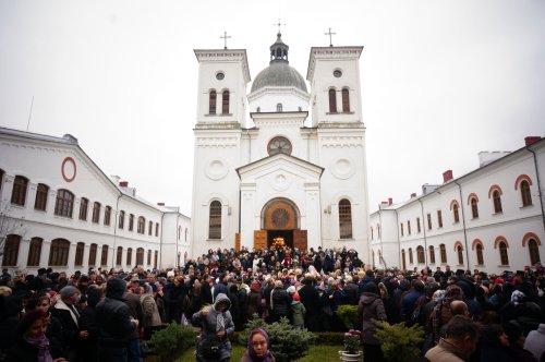 Prăznuirea Sfântului Grigorie de la Bistriţa Vâlcii Poza 48856