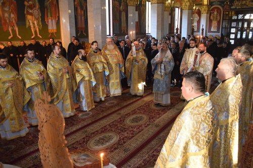 Conferinţă preoţească la Târgu Neamţ Poza 48574