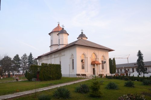 Sfântul Cuvios Gheorghe a fost prăznuit sâmbătă la Mănăstirea Cernica Poza 48283