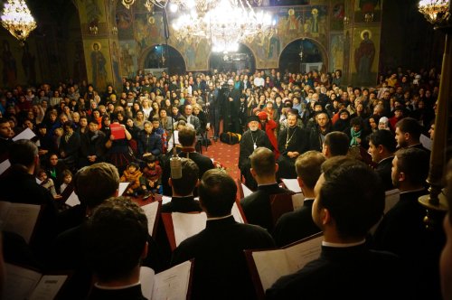 Concert caritabil la Parohia Parcul Călăraşi din Capitală Poza 47762