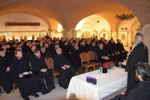 O nouă conferinţă preoţească în Arhiepiscopia Iaşilor Poza 47509