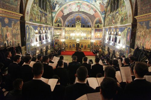 Studenții teologi de la Sibiu au colindat în Catedrala mitropolitană Poza 47520