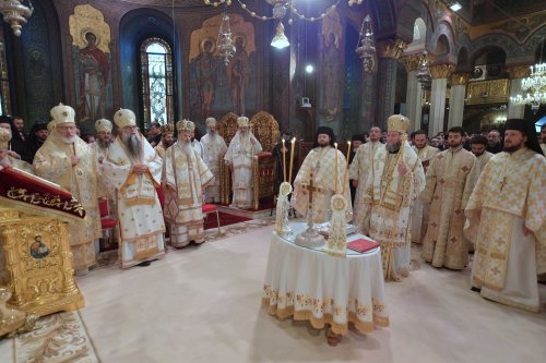 Patriarhul României şi-a sărbătorit sfântul ocrotitor Poza 47366