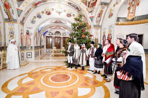 Colindători din toată țara, la Patriarhia Română Poza 47312