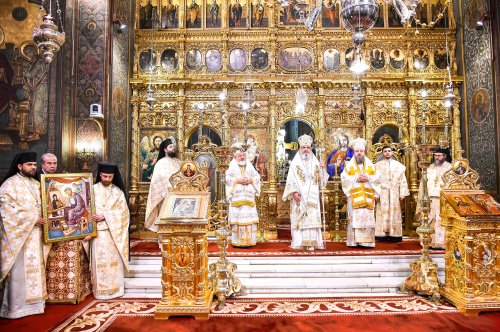2017 - Anul omagial al sfintelor icoane, al iconarilor şi al pictorilor bisericeşti şi Anul comemorativ Justinian Patriarhul şi al apărătorilor Ortodoxiei în timpul comunismului Poza 46834