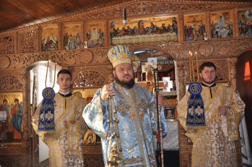 Slujiri și binecuvântări arhierești în Transilvania Poza 45705