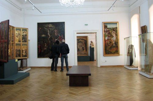 Muzeul Brukenthal, decorat la 200 de ani de la inaugurare  Poza 43920