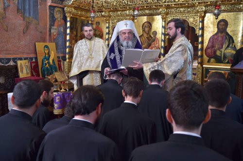 Hirotesii întru duhovnic la Reşedinţa Patriarhală    Poza 43787