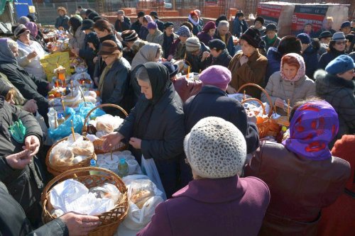 Filantropie în Parohia „Sfinţii Arhangheli Mihail şi Gavriil“ - Canta din Iaşi Poza 43482