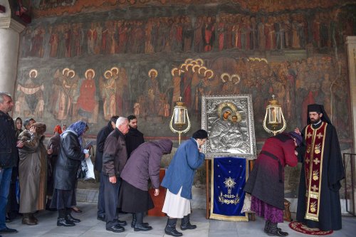 Pelerinaj şi rugăciuni pe Colina Bucuriei Poza 43255