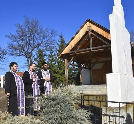 Slujbe de pomenire a deţinuţilor politici anticomunişti    Poza 43133