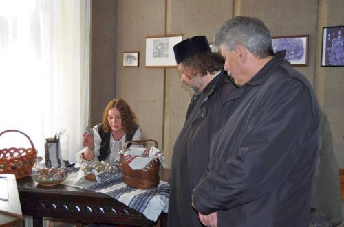 Eveniment cultural-religios la Muzeul „Arta lemnului“ din Câmpulung Moldovenesc Poza 41959