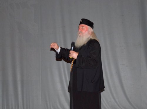 Mitropolitul Banatului a conferențiat la Arad Poza 41950