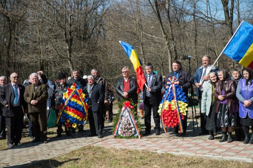 Comemorarea românilor uciși la Fântâna Albă Poza 41738