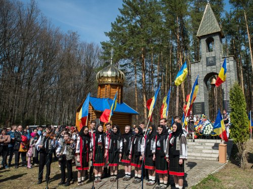 Comemorarea românilor uciși la Fântâna Albă Poza 41742