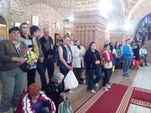 Daruri pentru 1.400 de persoane, oferite de Femeile Ortodoxe băimărene Poza 41598
