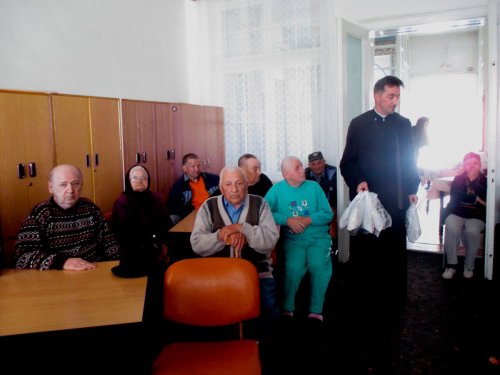 Ajutoare ale parohiei clujene „Sfânta Treime” pentru Centrul de Îngrijire și Asistență din Mociu, judeţul Cluj Poza 41242
