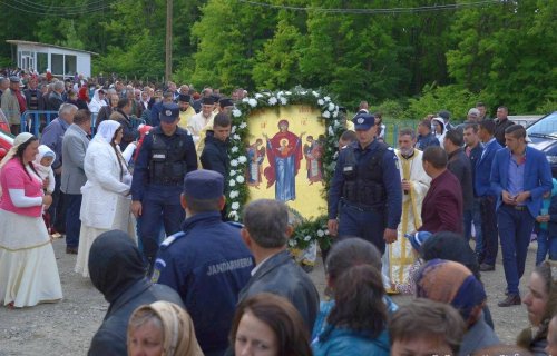 Sărbătoarea Izvorului Tămăduirii în Moldova Poza 40829