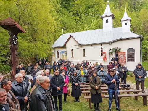 Sfântul Gheorghe, hramul Mănăstirii Feredeu din Deal Poza 40507