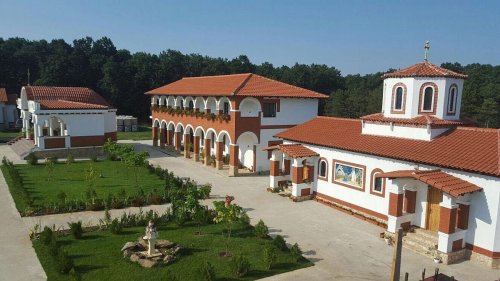 Pelerinaj la Mănăstirea Pantocrator din Drăgăneşti-Vlaşca Poza 40447