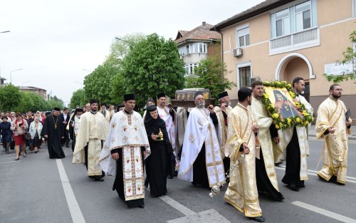 Hramul catedralei din Râmnicu Vâlcea Poza 40231