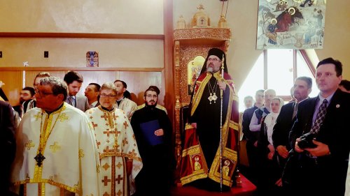 Întronizarea primului Episcop ortodox român al Canadei Poza 39781