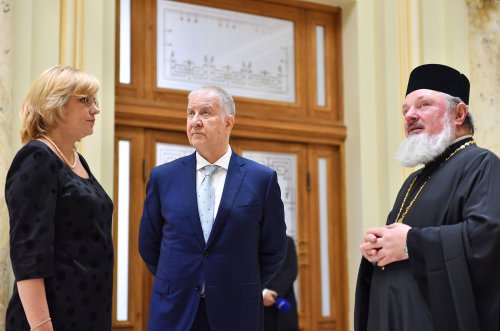 O delegaţie a Comisiei Europene în vizită la Patriarhia Română Poza 39801
