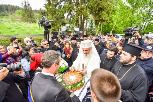 Întâmpinarea Patriarhului României la Putna Poza 39419