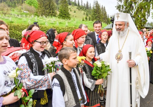 Întâmpinarea Patriarhului României la Putna Poza 39420