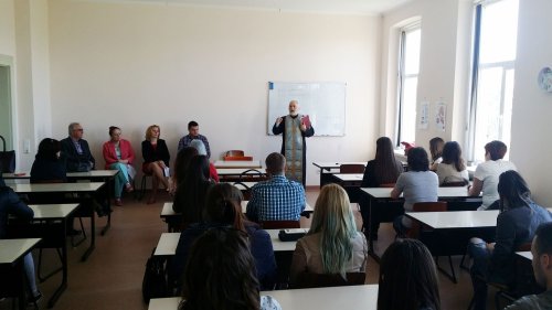 Sesiune de comunicări de ziua asistenților, la Sibiu Poza 39383