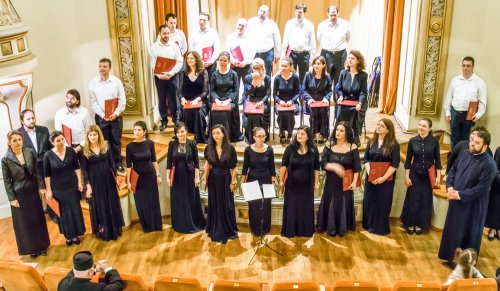 Concert al Coralei „Nicolae Lungu” a Patriarhiei Române Poza 39244