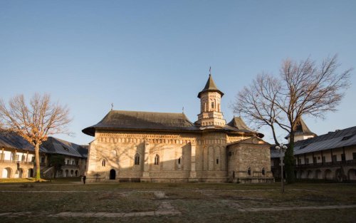 Amintiri de demult și din vremea noastră despre hramul Mănăstirii Neamț Poza 38803