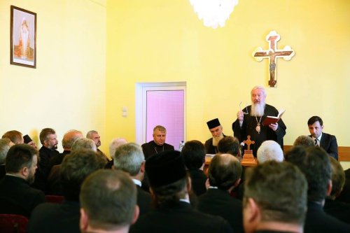 Conferinţe preoţeşti de primăvară dedicate sfintelor icoane Poza 38750