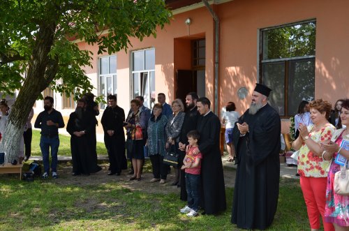 Manifestări culturale și de creație la Mănăstirea Partoș Poza 38548