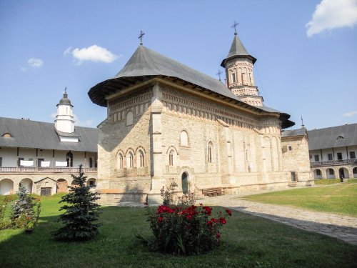 Minunea petrecută la Mănăstirea Neamț sau când pietrele vorbeau Poza 38414