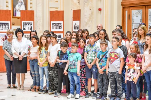 De ziua lor, 100 de copii au vizitat Palatul Patriarhiei Poza 38295