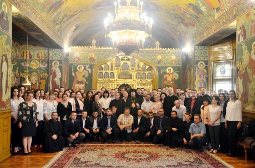 Profesorii de religie ortodoxă din Bihor s-au întâlnit cu Preasfinţitul Sofronie al Oradiei Poza 37958