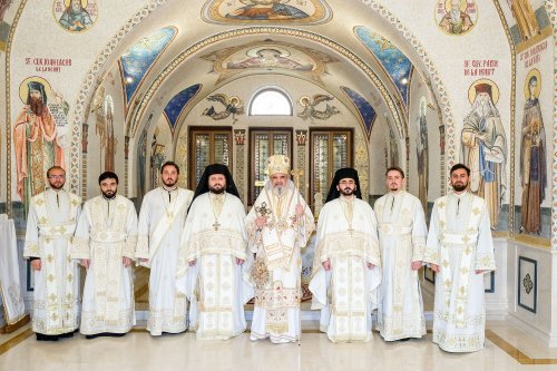 Pomenirea comuniunii tuturor sfinţilor români Poza 37420