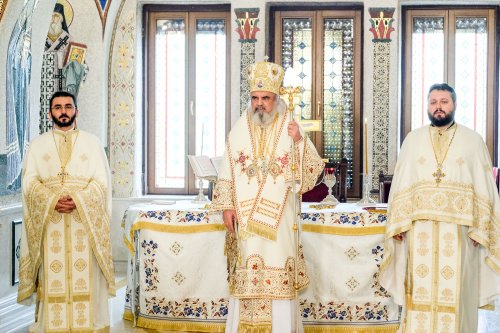 Pomenirea comuniunii tuturor sfinţilor români Poza 37425