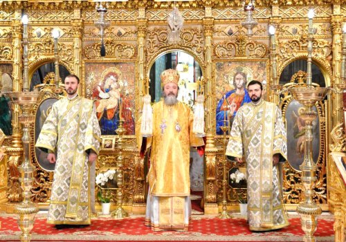 Duminica Sfinților Români prăznuită în București Poza 37367