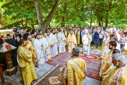Cinstirea Sfântului Grigorie Dascălul la Căldărușani Poza 37173