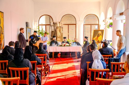 Simpozion dedicat Patriarhului Justinian la Mănăstirea Plumbuita Poza 37095