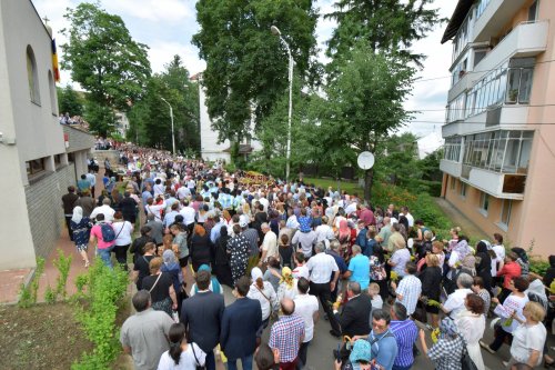 20.000 de pelerini s-au întâlnit cu Sfântul Ioan cel Nou de la Suceava Poza 36968