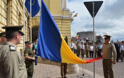 Drapelul Naţional al României, sfințit la Oradea Poza 36767