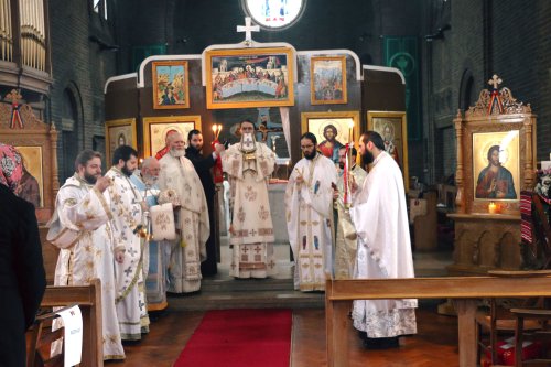 Sărbătoare a românilor ortodocși din Nottingham Poza 36801