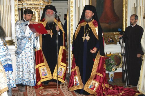Moment istoric pentru Arhiepiscopia Aradului Poza 35529