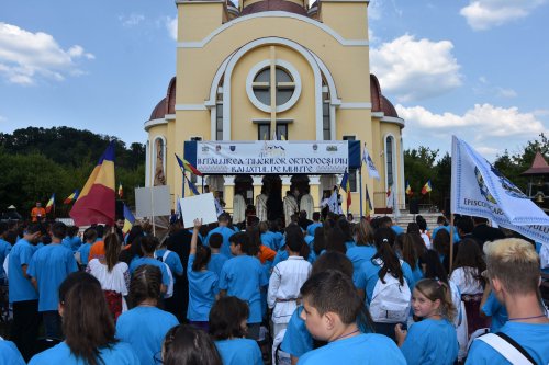 Întâlnirea Tinerilor Ortodocși din Banatul de Munte Poza 35317